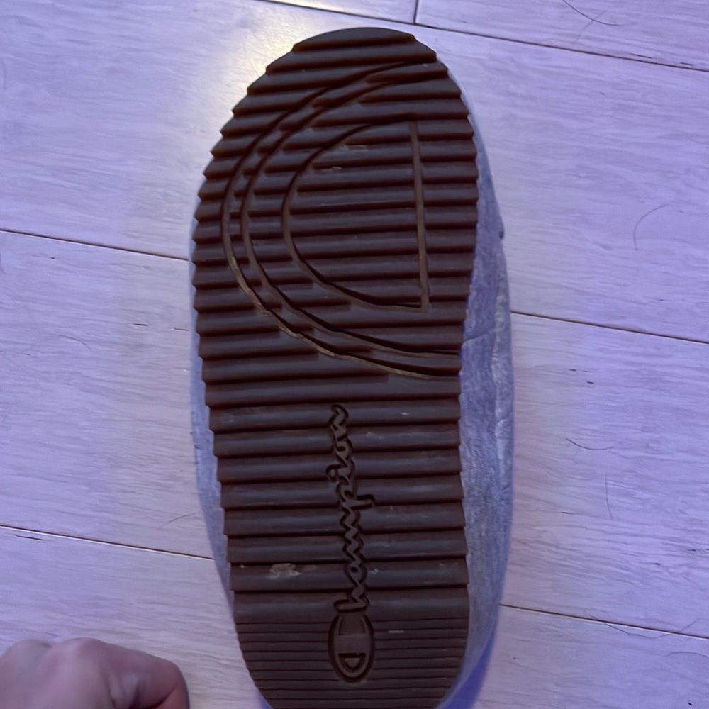 Champion Hoodie Slippers - Picture 3 of 4